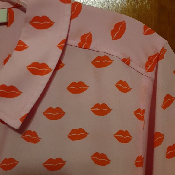 On-34th Pink Lips Button Down Blouse - Picture 3 of 4